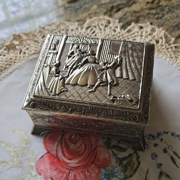 Other - JAPAN Vintage Silver Jewelry Box with Engraved Design